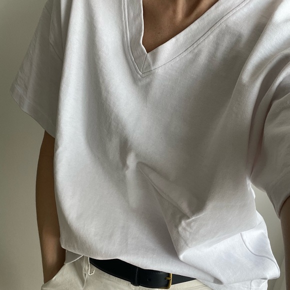 Zara White Short Sleeve V-neck Tee - Picture 3 of 7